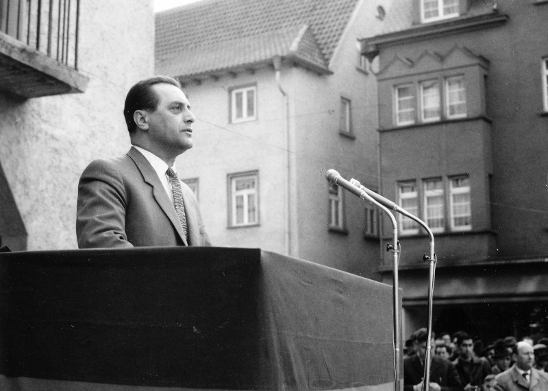 Protestkundgebung in Schwenningen vom 4. April 1963 mit Eugen Loderer