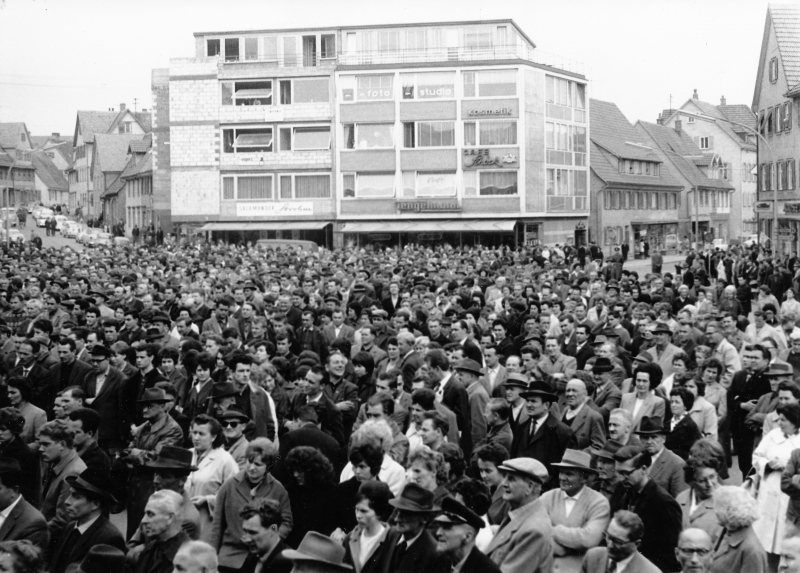 1000 Beschäftigte kamen zur Protestkundgebung