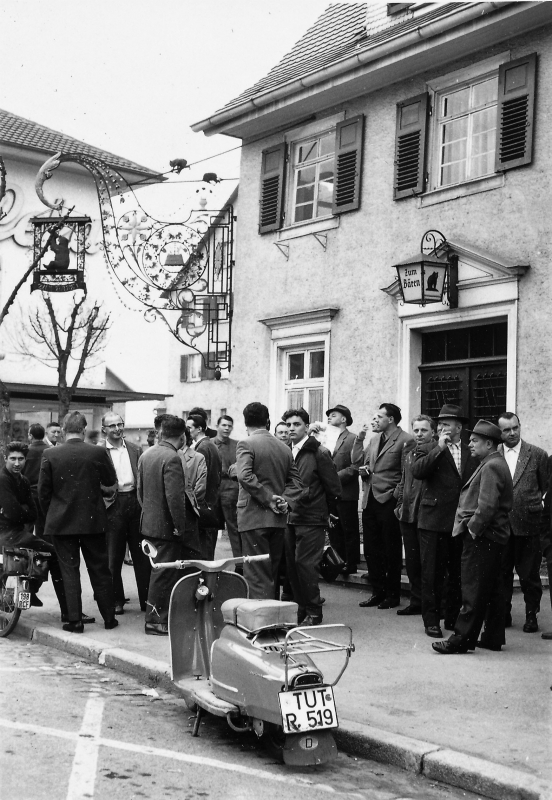 Streiklokal "zum Bären" , Meldestelle für die Fa. Schlenker-Grusen